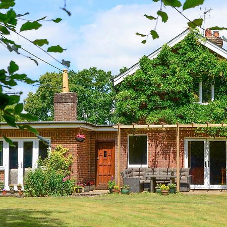Oakdene Lodge Saint Leonards Экстерьер фото