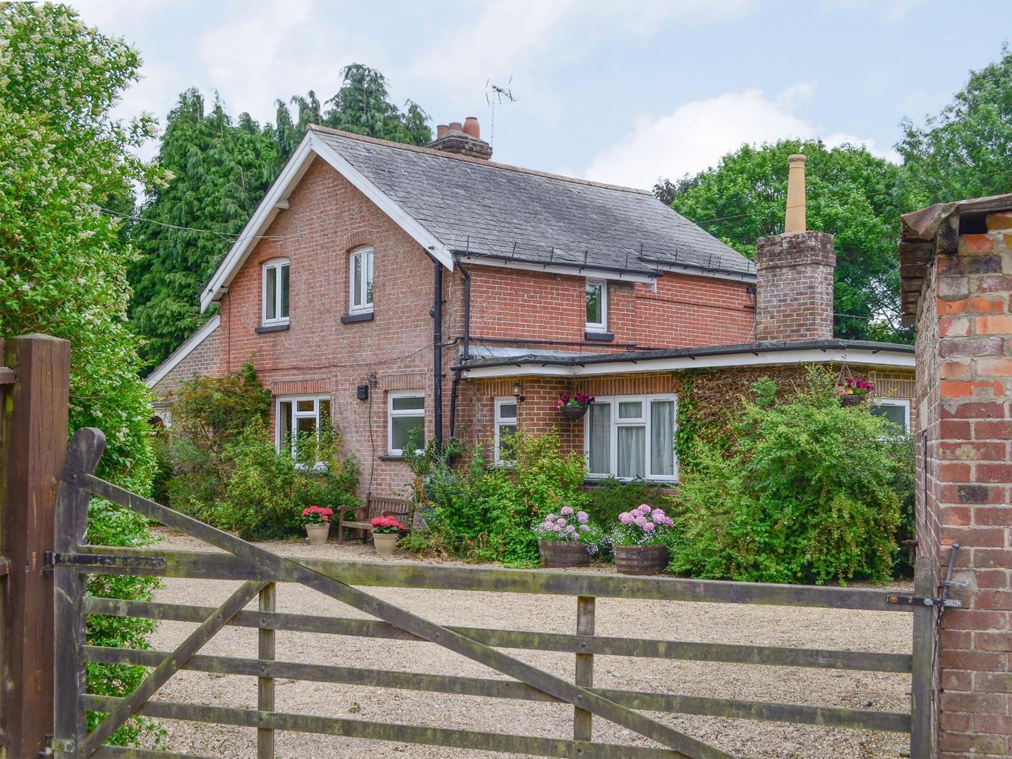 Oakdene Lodge Saint Leonards Экстерьер фото